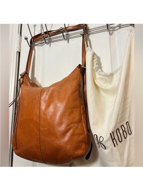 HOBO Merrin Convertible Backpack Shoulder Bag Crossbody